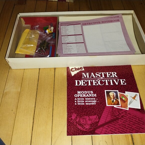 Clue Master Detective Board Game (1988) - Picture 3 of 6